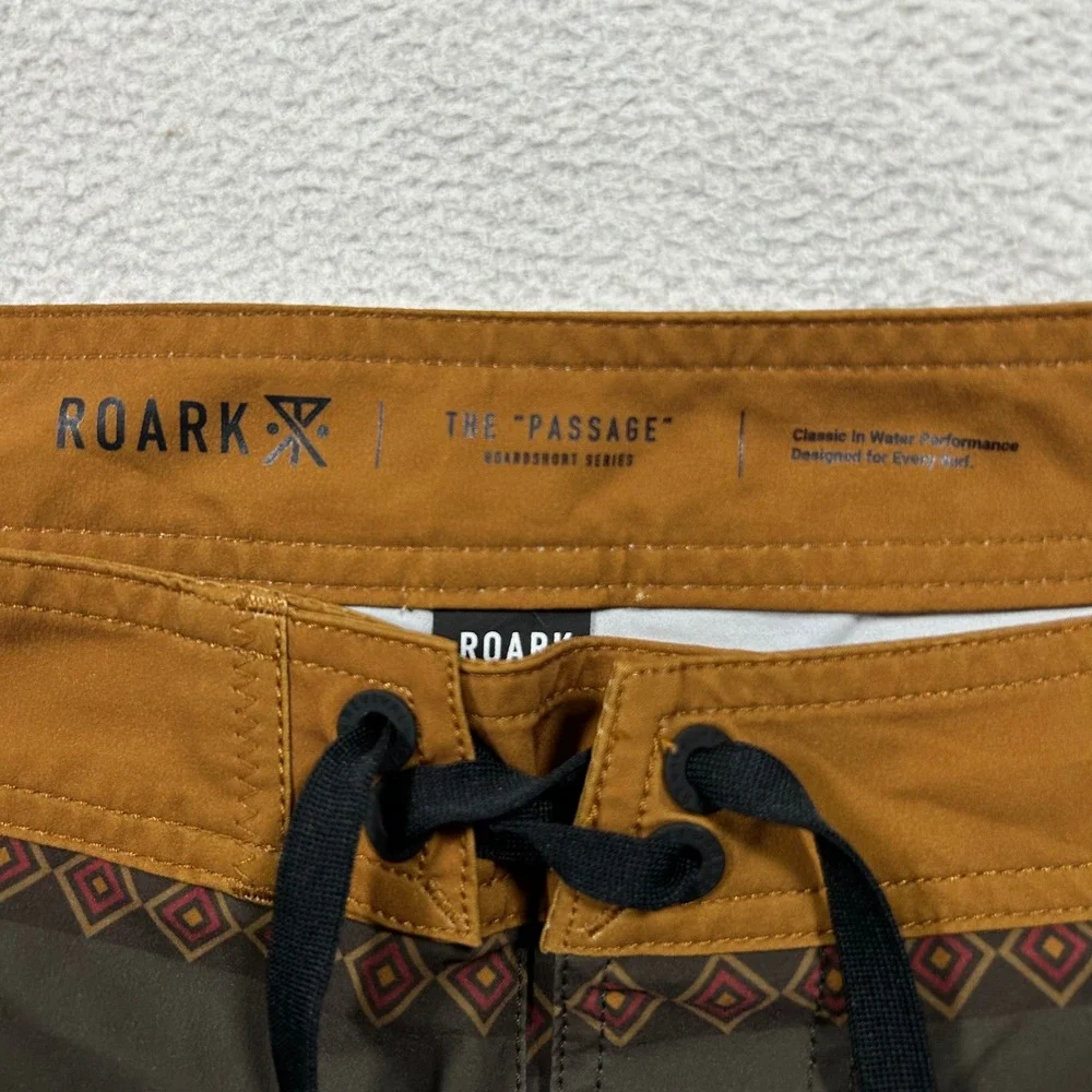 Roark The Passage Boardshorts Mens 28 Brown Geometric Stripe Stretch Swim Trunks